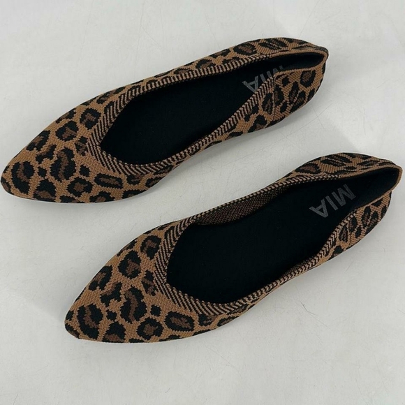 MIA Kerri Leopard Print Pointed Toe Knit Fabric Comfort Foam Ballet Flats Sz 8🌴 - Picture 1 of 7
